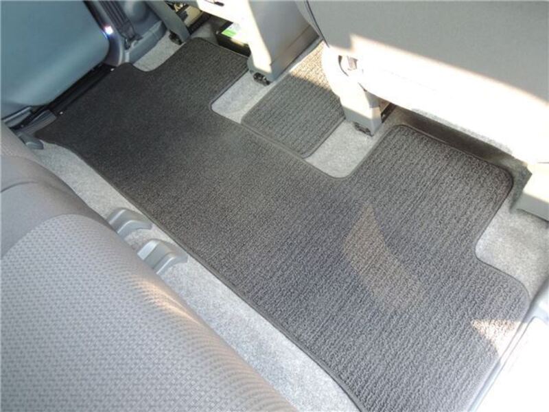 DELICA D2