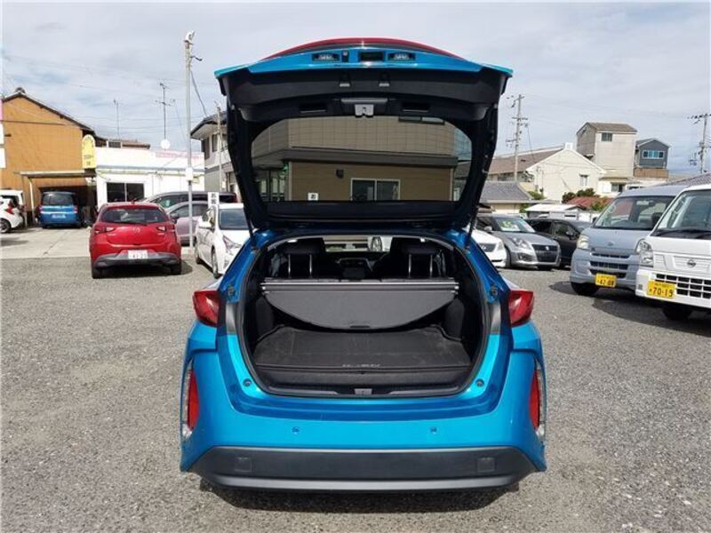 PRIUS PHV