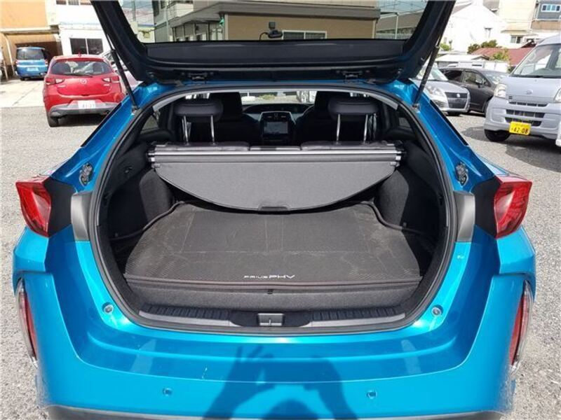 PRIUS PHV