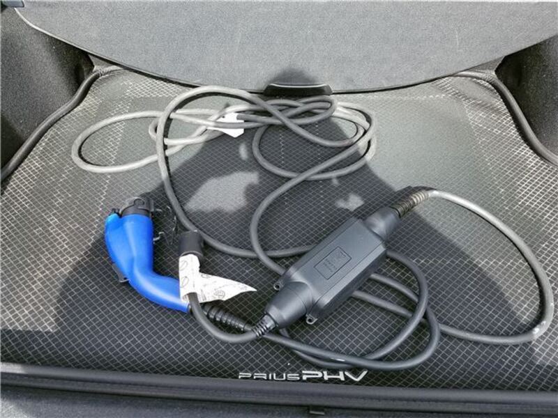 PRIUS PHV