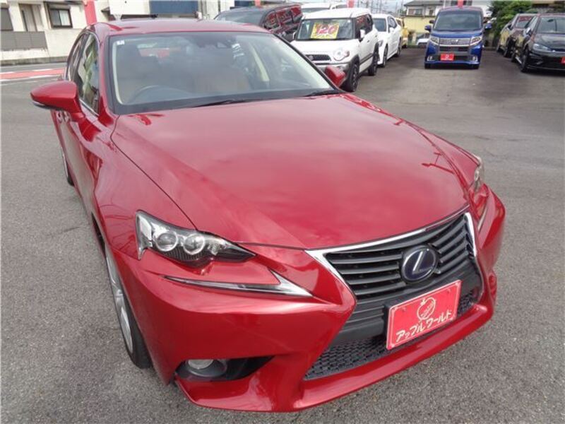 LEXUS IS