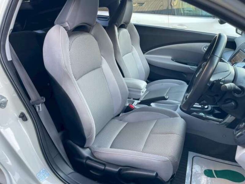 CR-Z