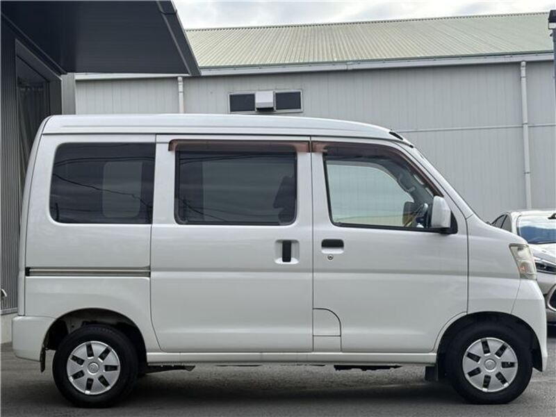 PIXIS VAN