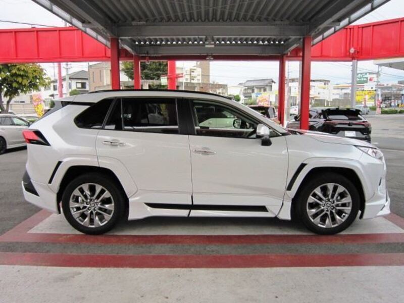 RAV4