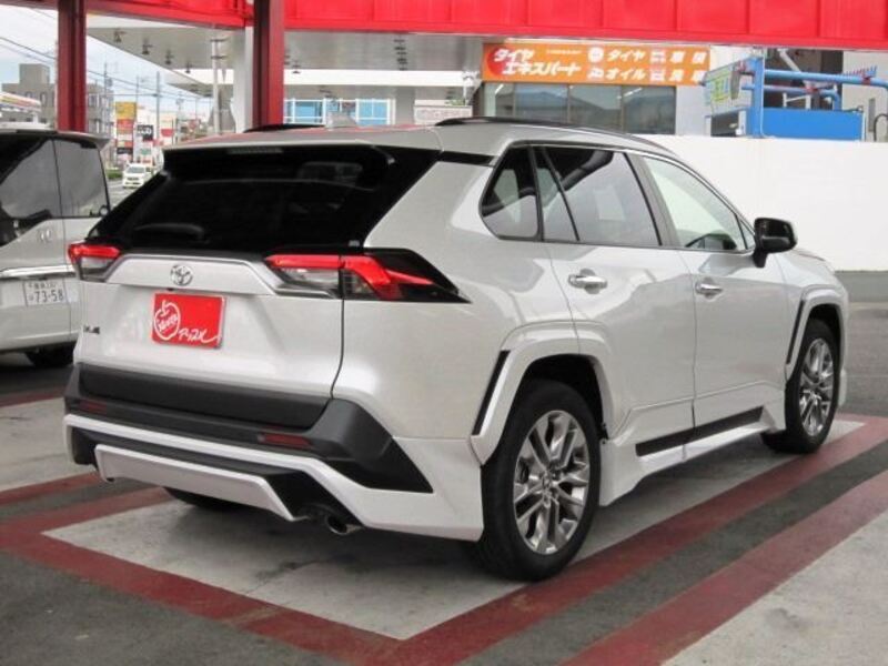 RAV4