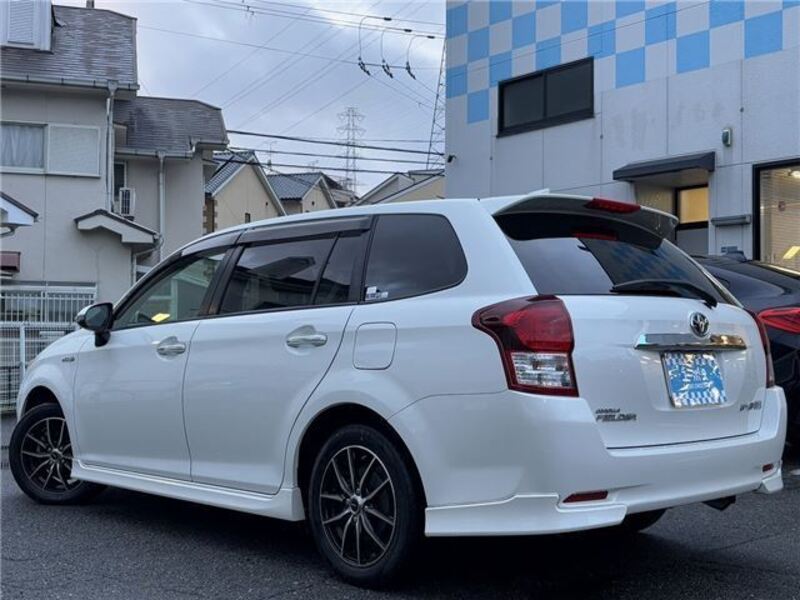COROLLA FIELDER