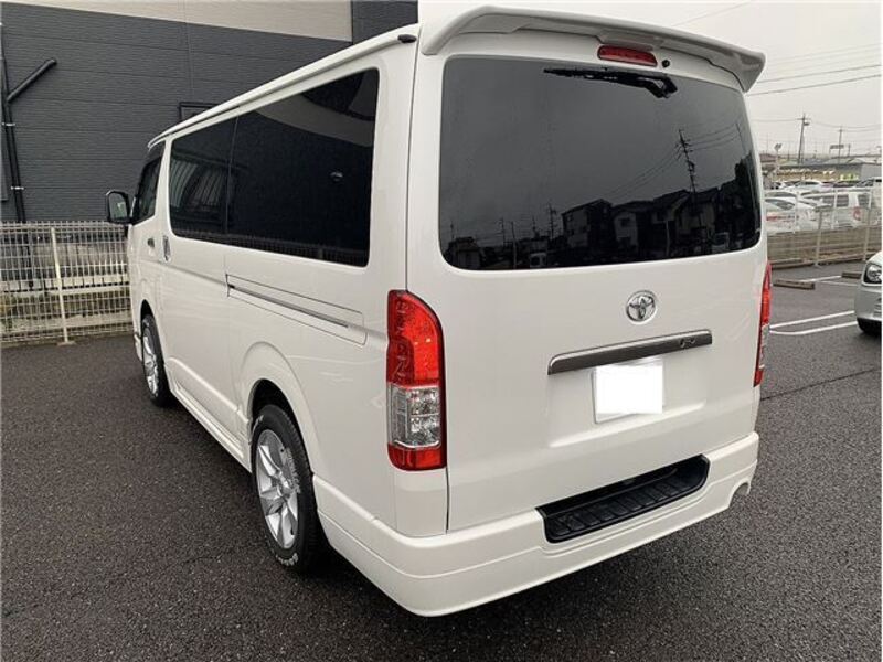 HIACE VAN
