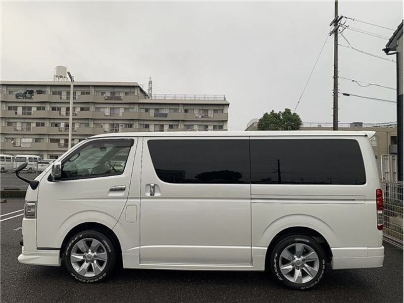 HIACE VAN