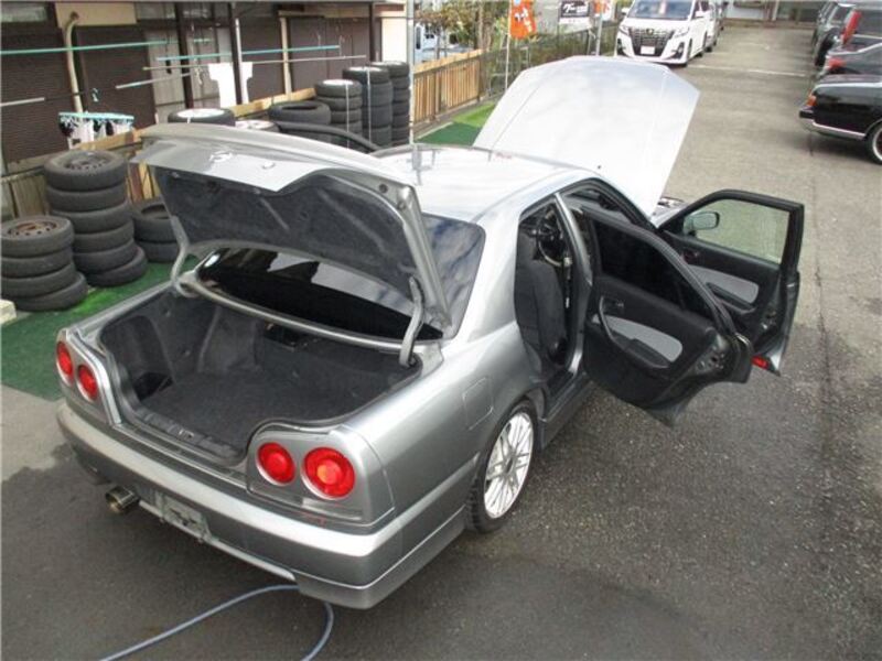 SKYLINE
