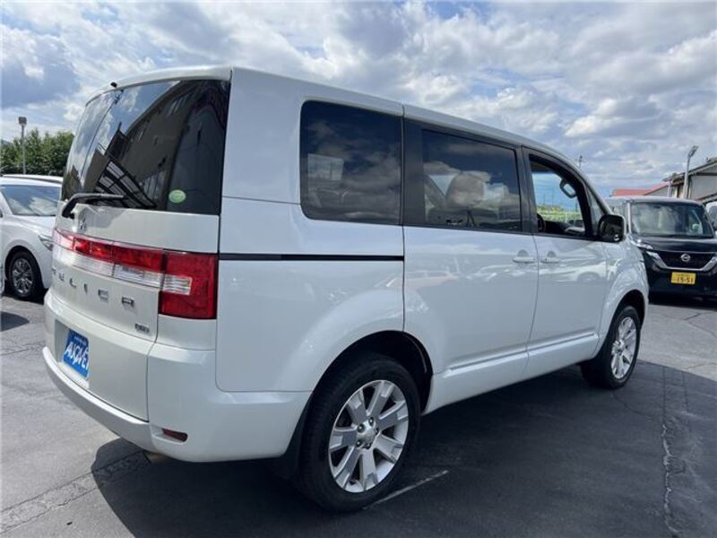DELICA D5