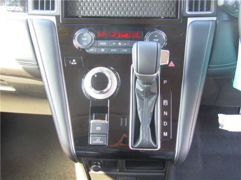 DELICA D5