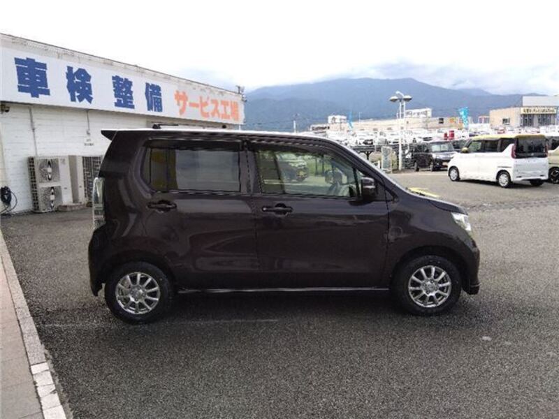 WAGON R