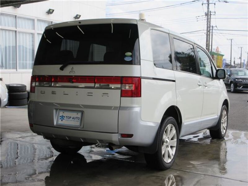 DELICA D5