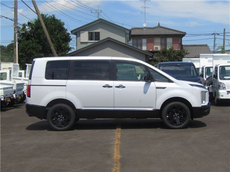 DELICA D5
