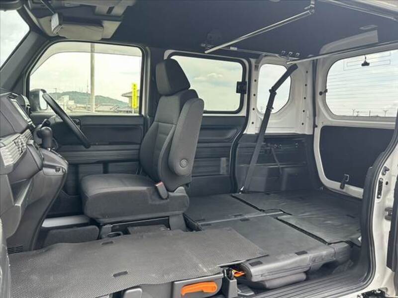 N-VAN