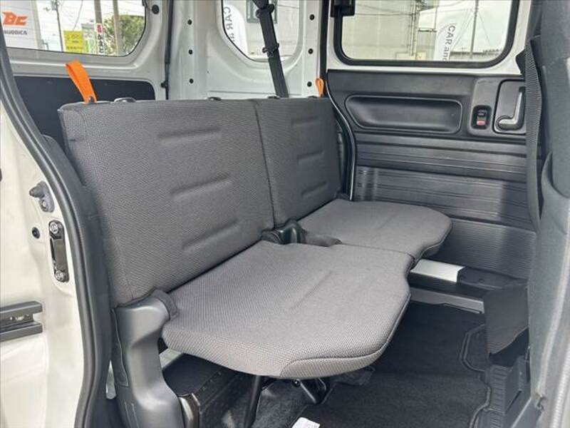 N-VAN