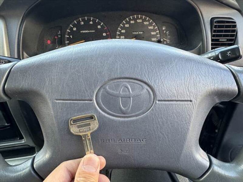 HILUX SURF