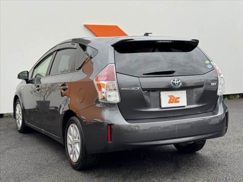PRIUS ALPHA
