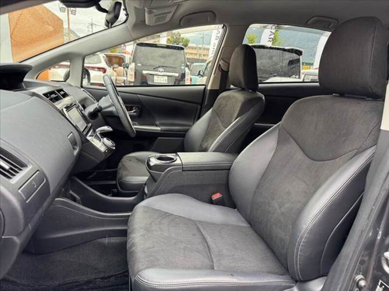 PRIUS ALPHA