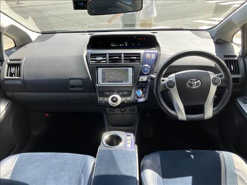 PRIUS ALPHA