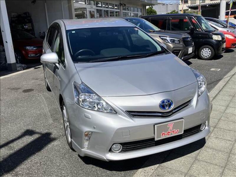 PRIUS ALPHA