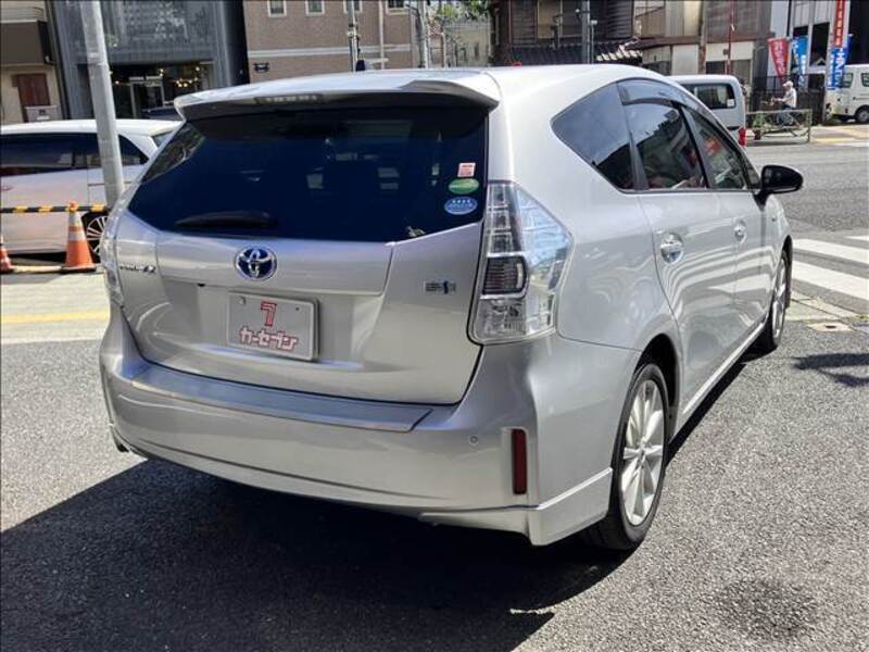 PRIUS ALPHA