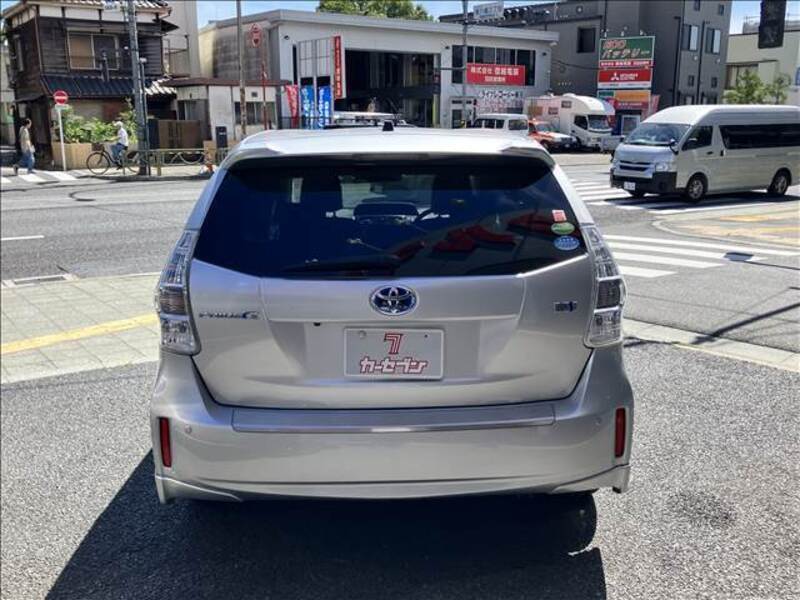 PRIUS ALPHA