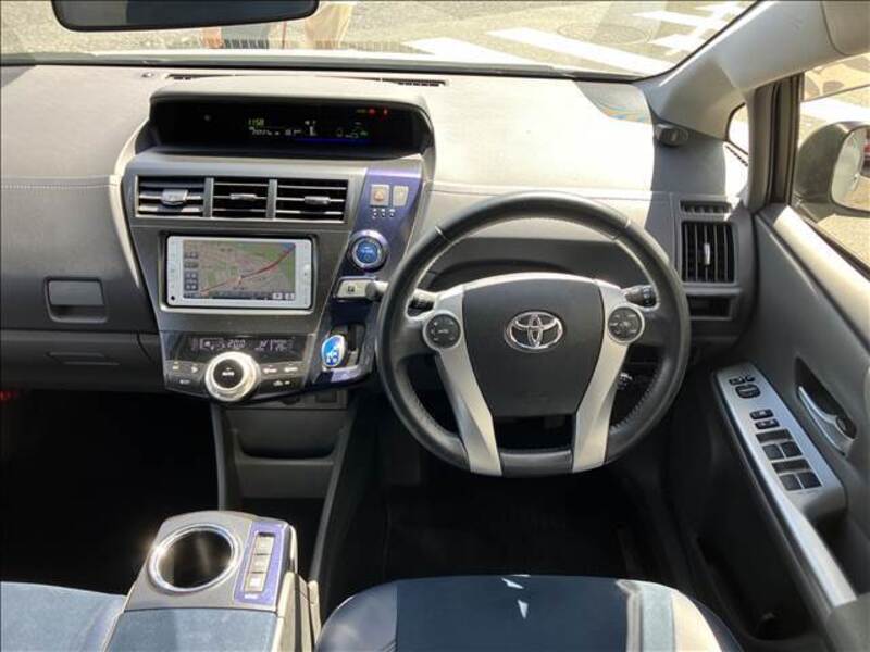 PRIUS ALPHA