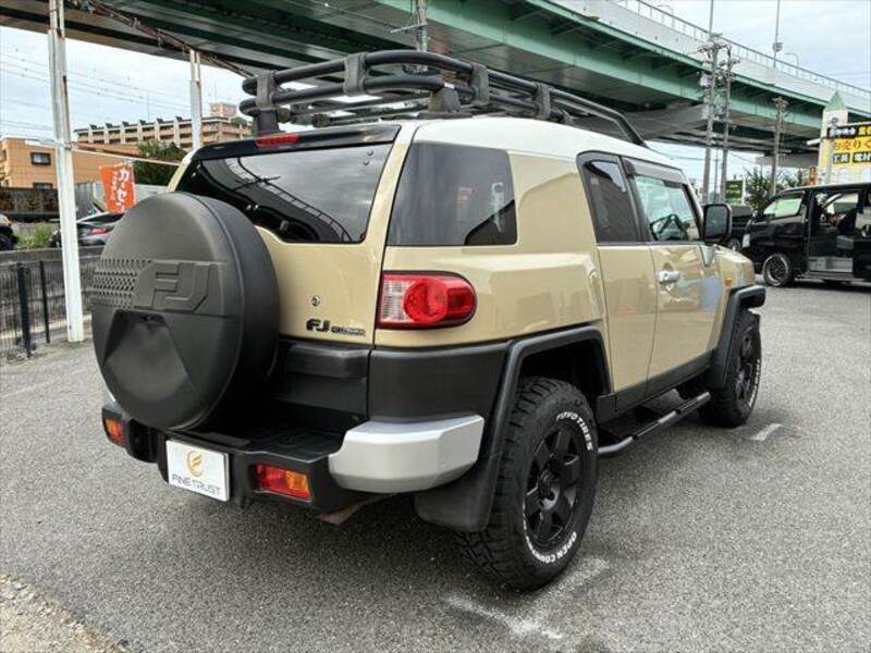 FJ CRUISER
