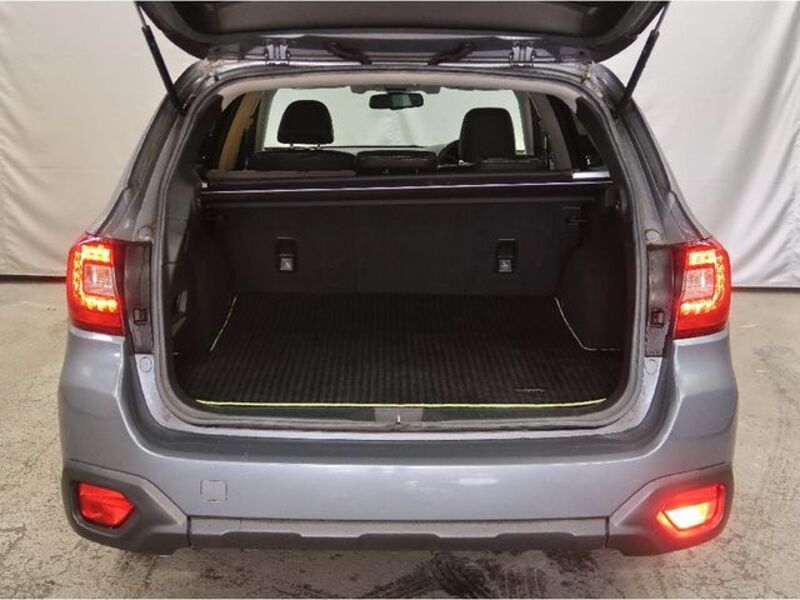 LEGACY OUTBACK