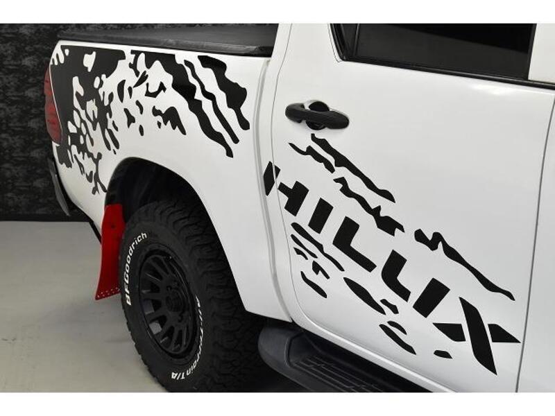 HILUX