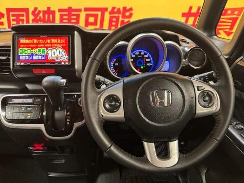 N BOX CUSTOM
