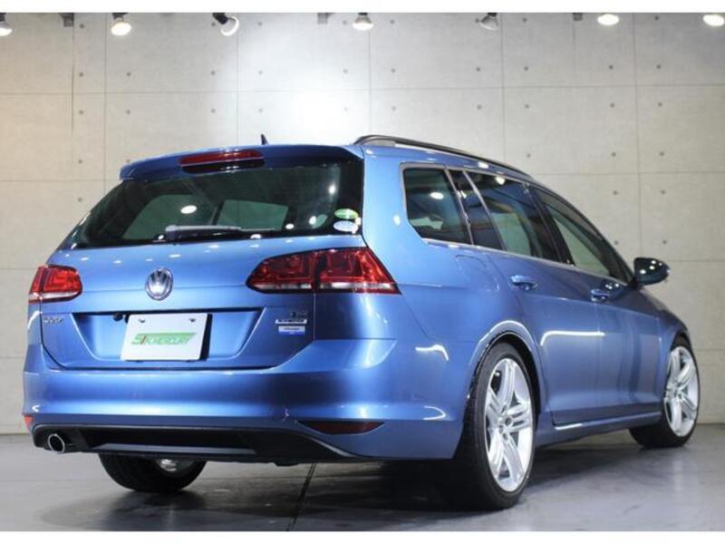 GOLF VARIANT