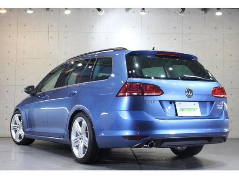 GOLF VARIANT