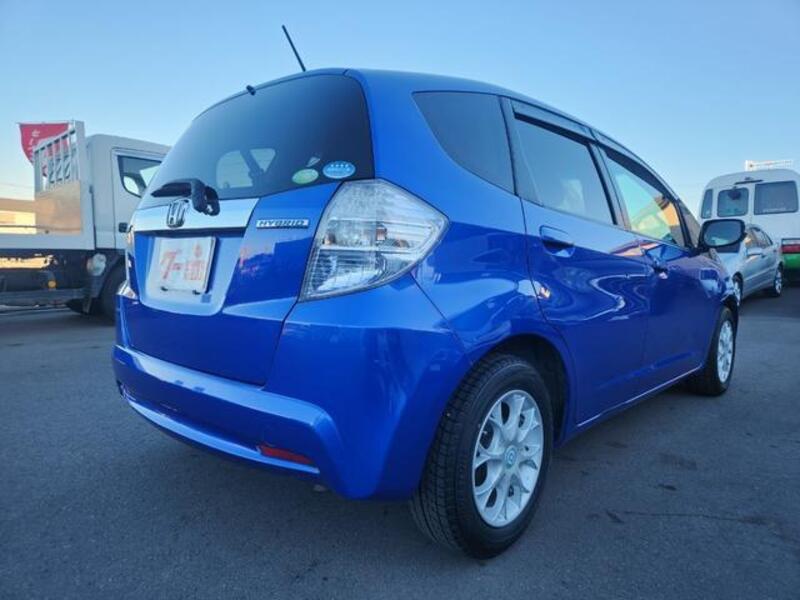 FIT HYBRID