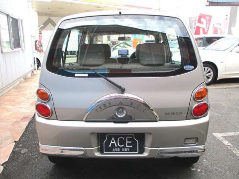 MINICA