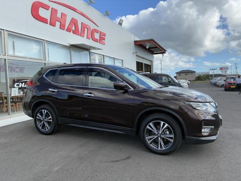 X-TRAIL