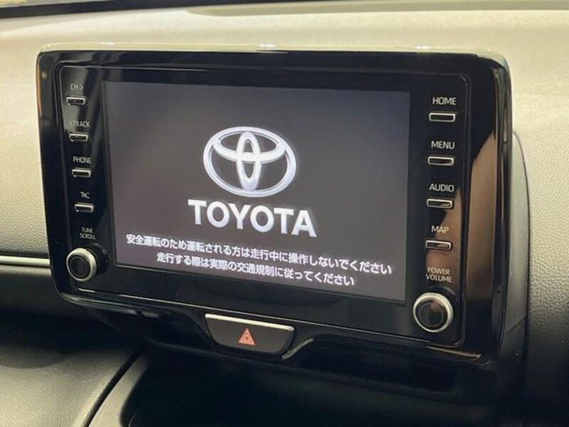 YARIS CROSS