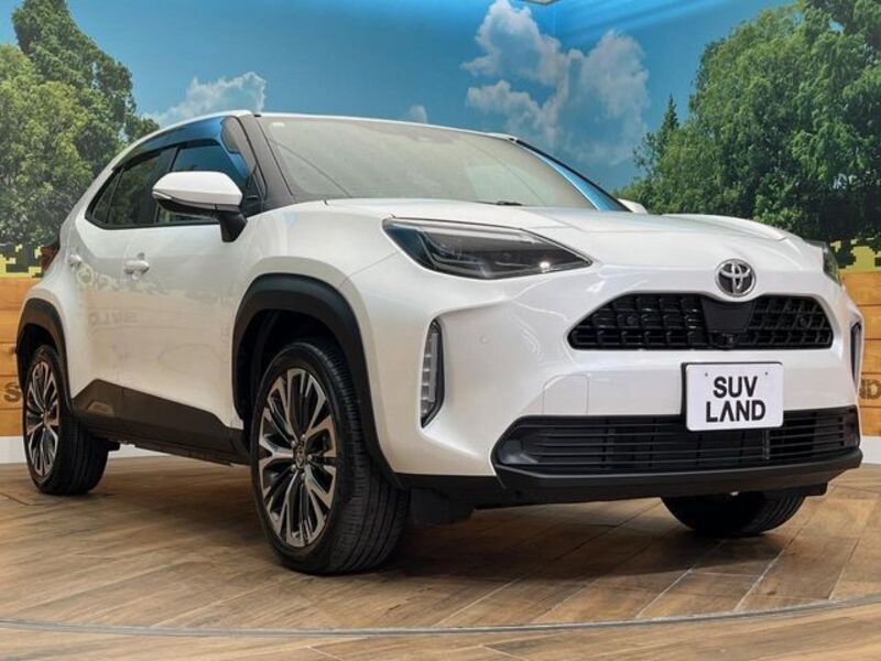 YARIS CROSS