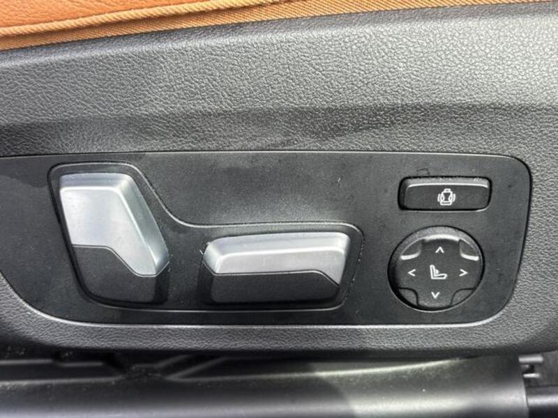 4 SERIES