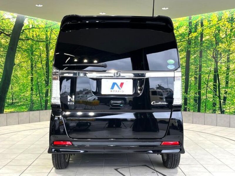 N BOX CUSTOM