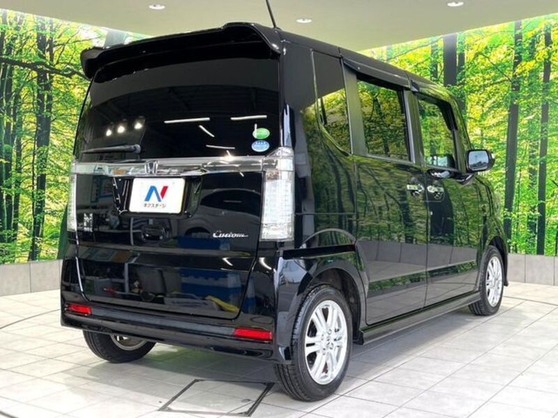 N BOX CUSTOM