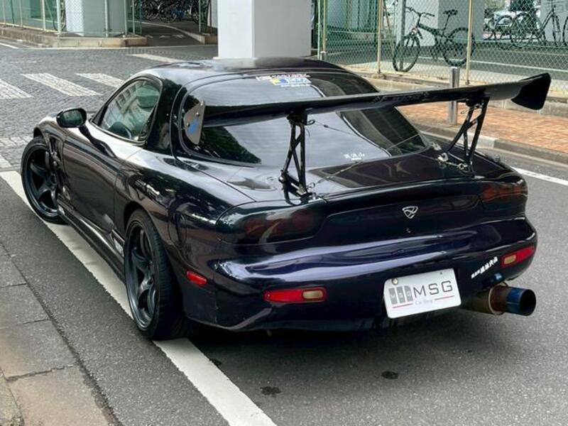 EFINI RX-7