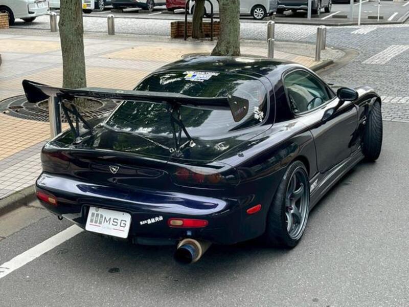 EFINI RX-7