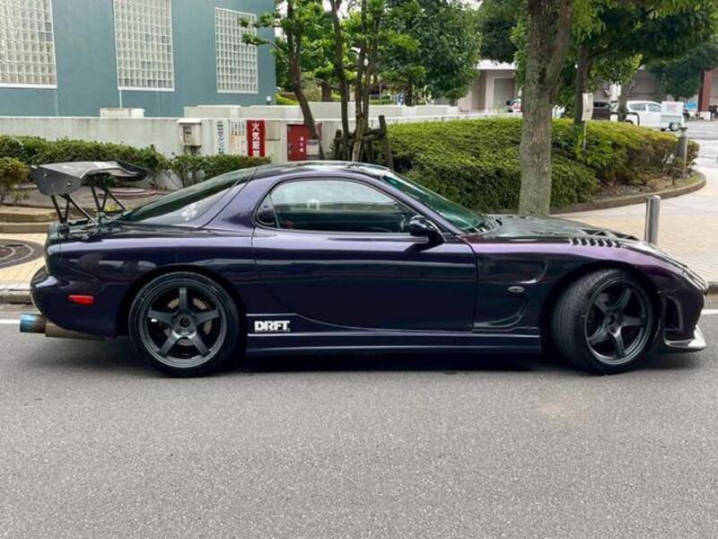 EFINI RX-7