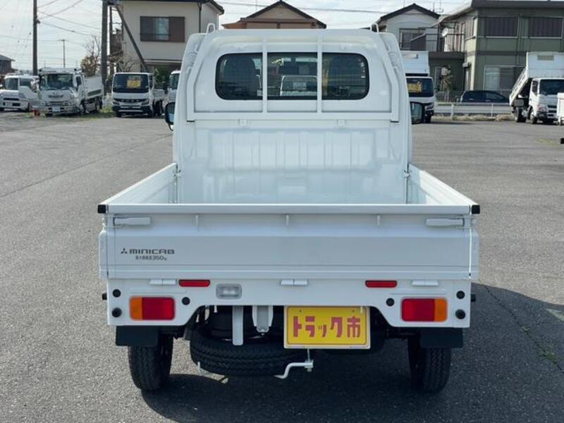 MINICAB TRUCK