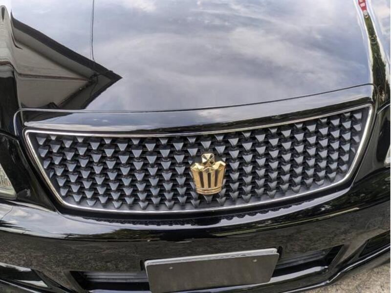 CROWN
