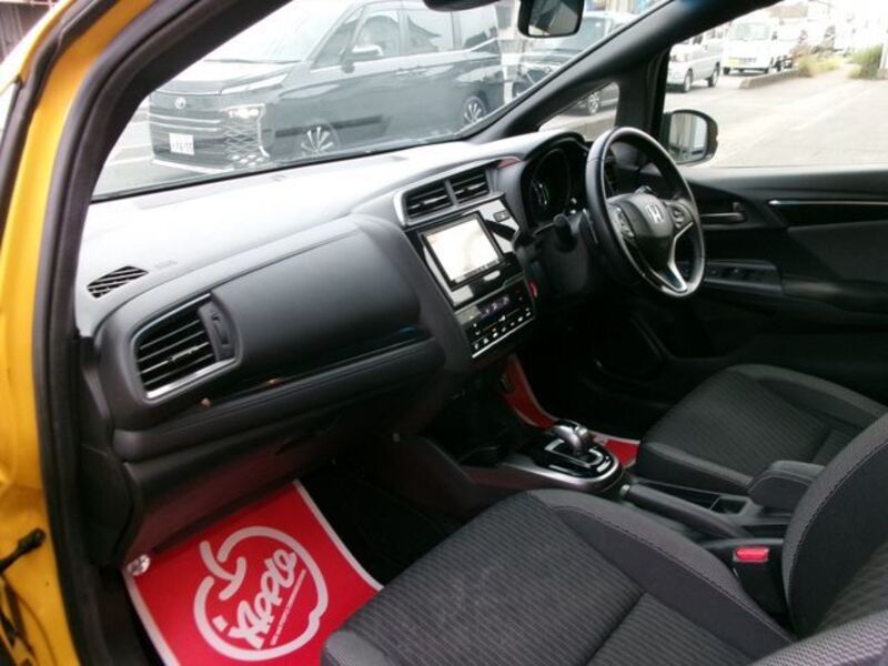 FIT HYBRID