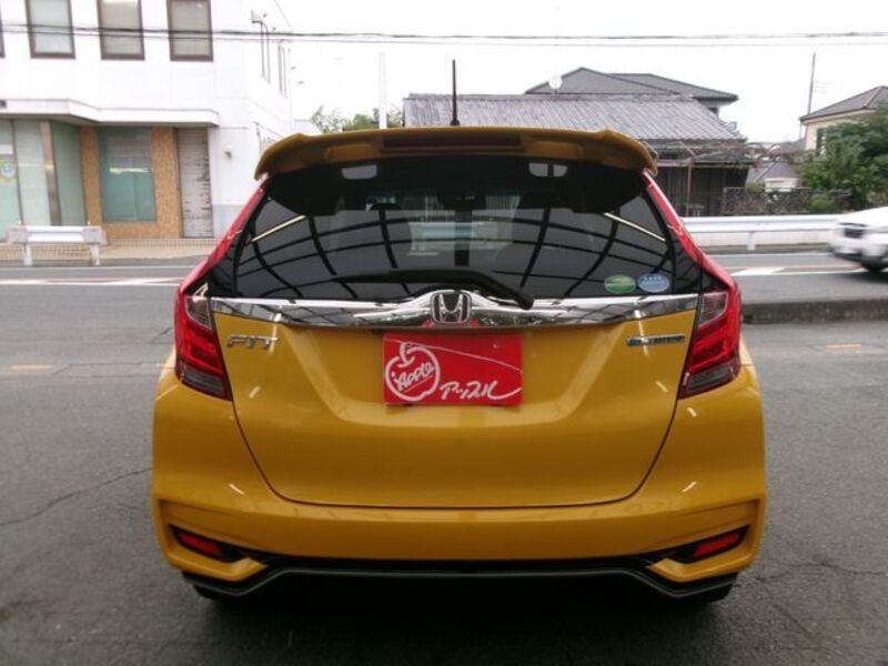 FIT HYBRID
