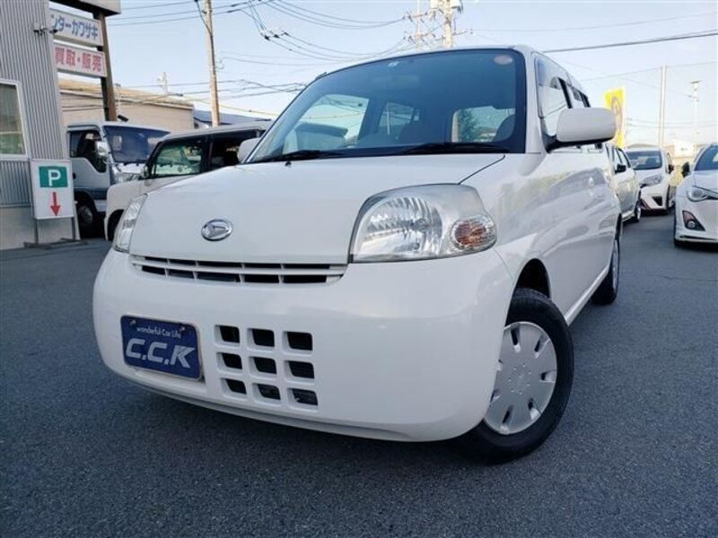 DAIHATSU ESSE